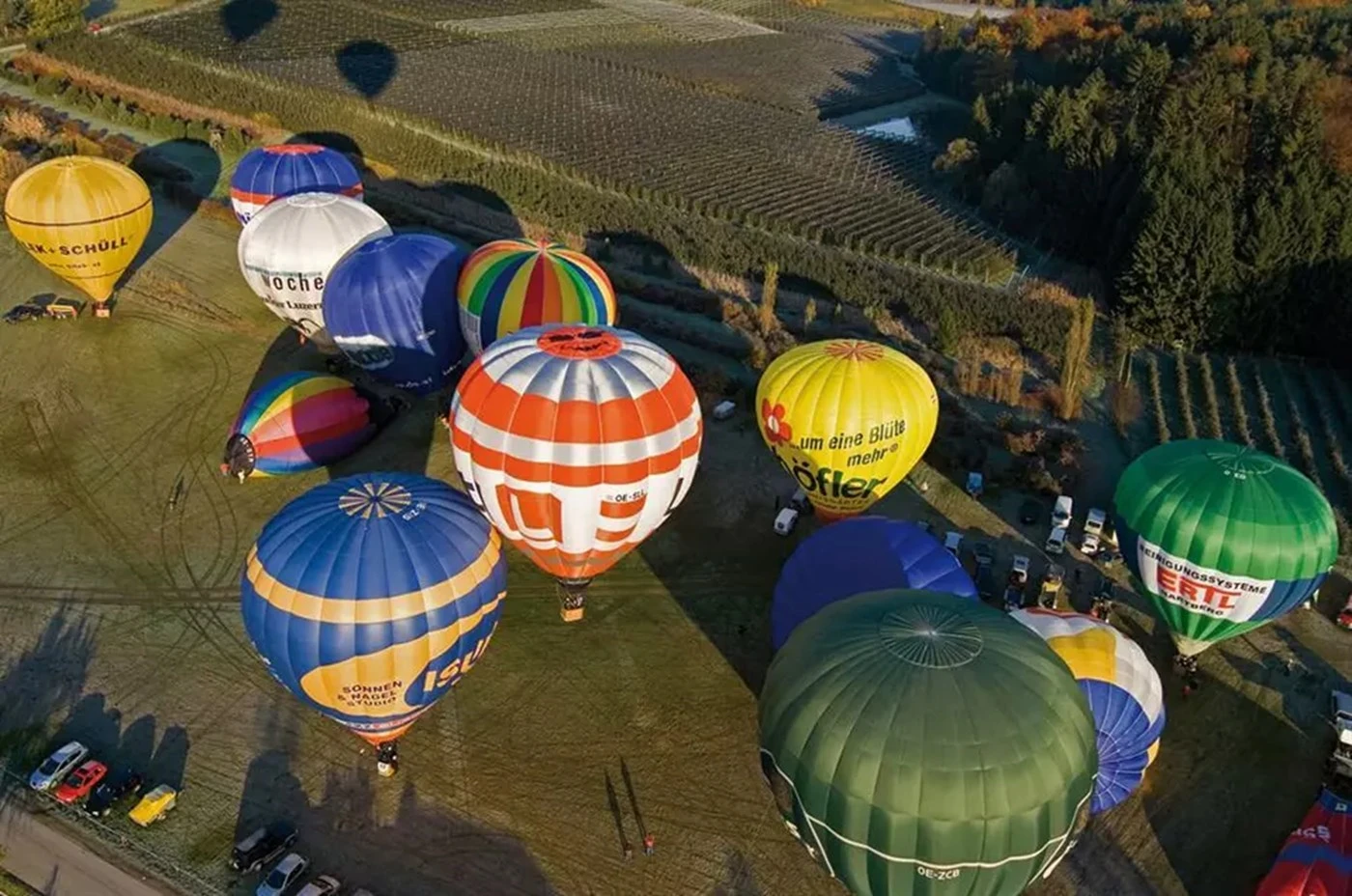 aufsteigende Heißluftballons