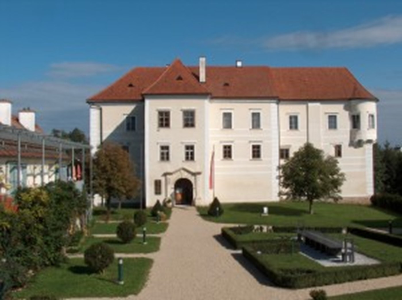 Schloss Burgau Außenansicht
