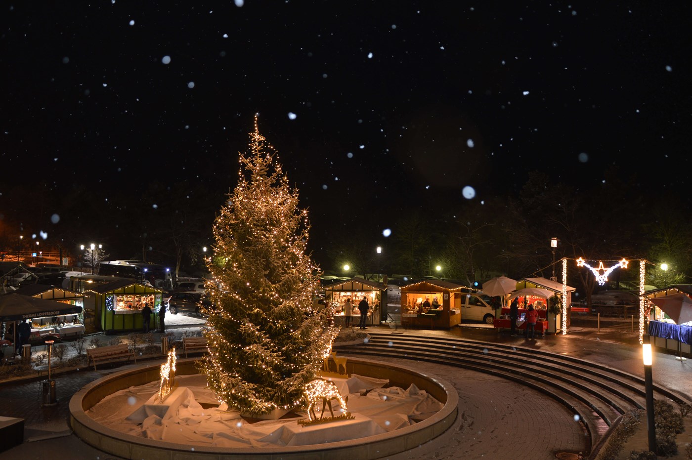 Adventmarkt Therme Loipersdorf Vorplatz