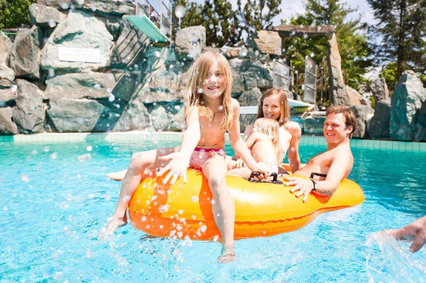Therme Loipersdorf Freibereich Pool