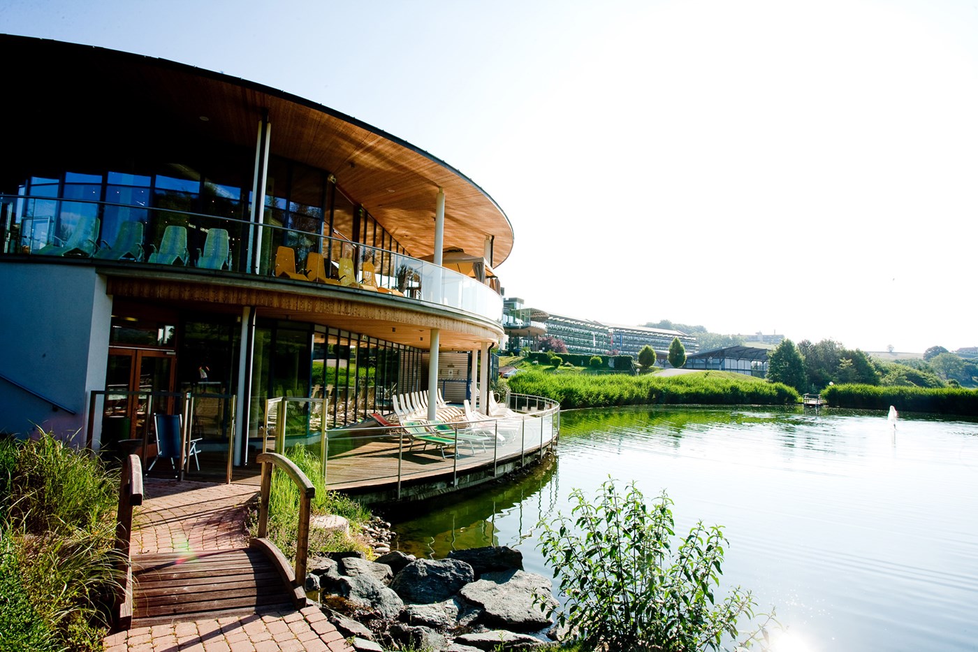 Seepavillon Therme Loipersdorf Außenansicht