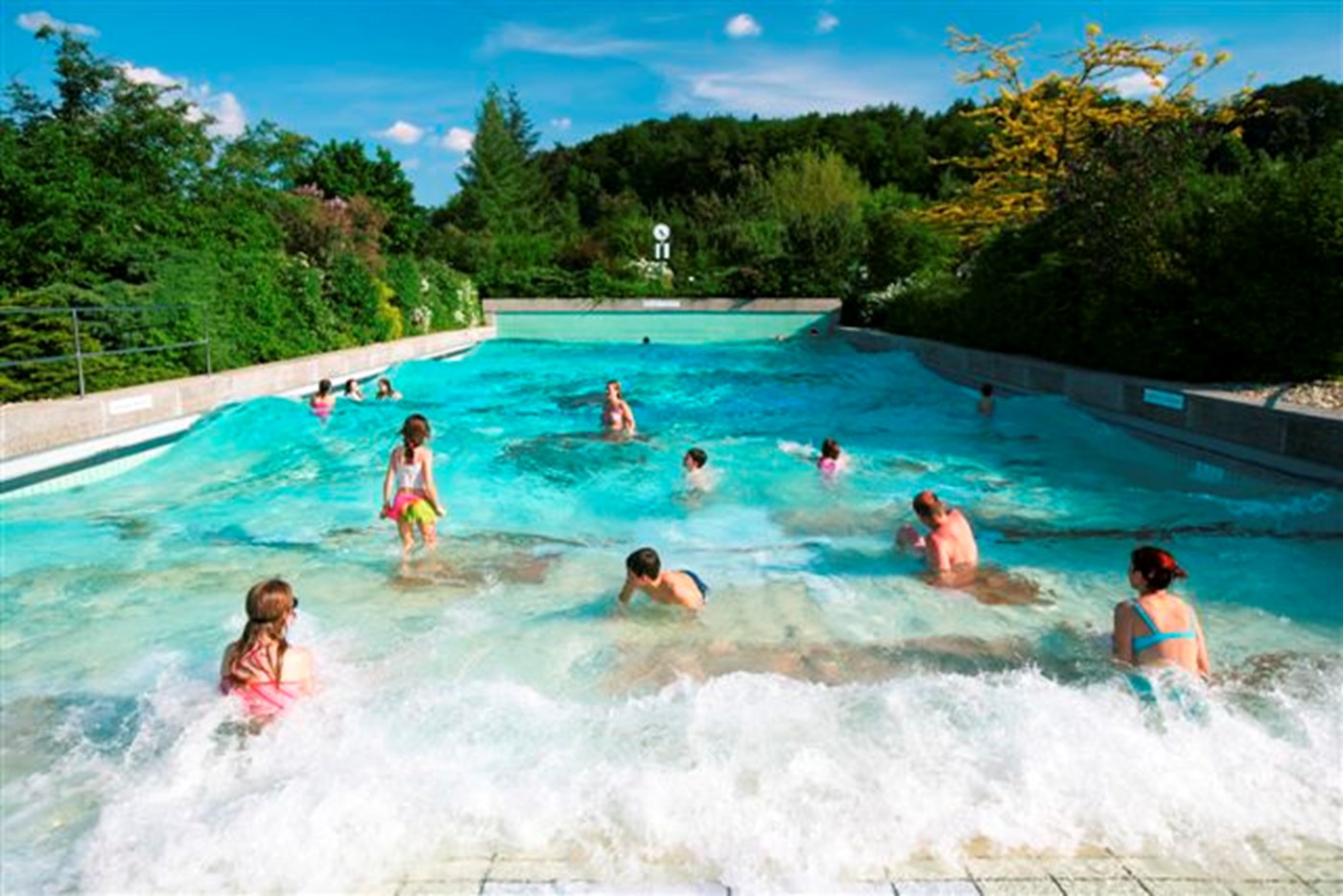 Therme Loipersdorf Wellenbad